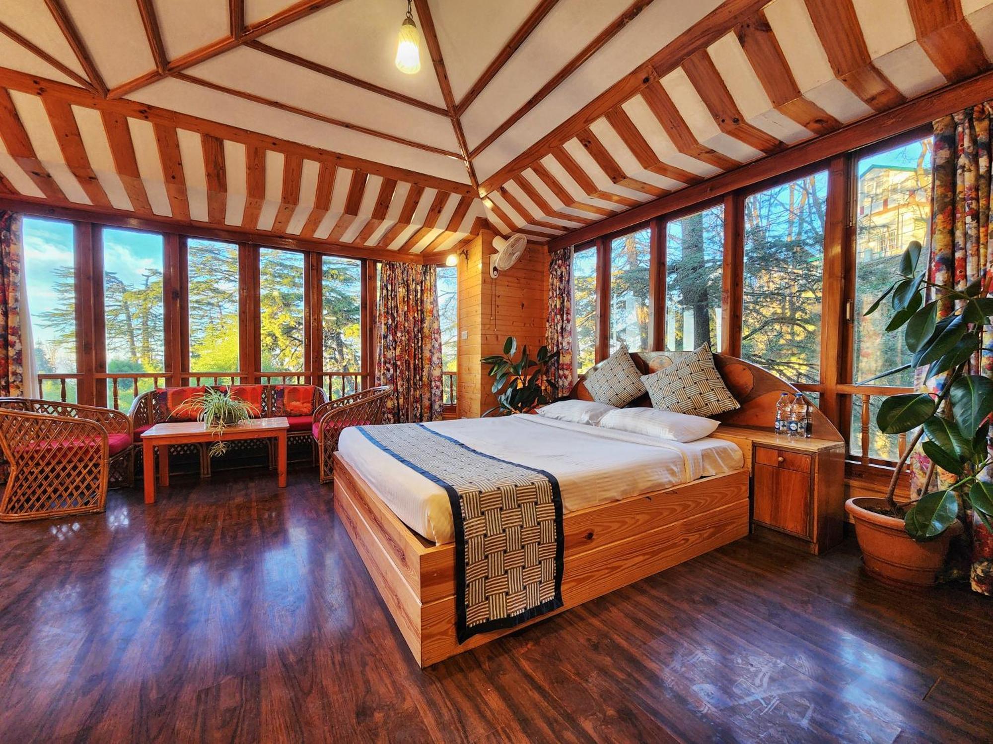 Hotel Pineview Shimla Zewnętrze zdjęcie