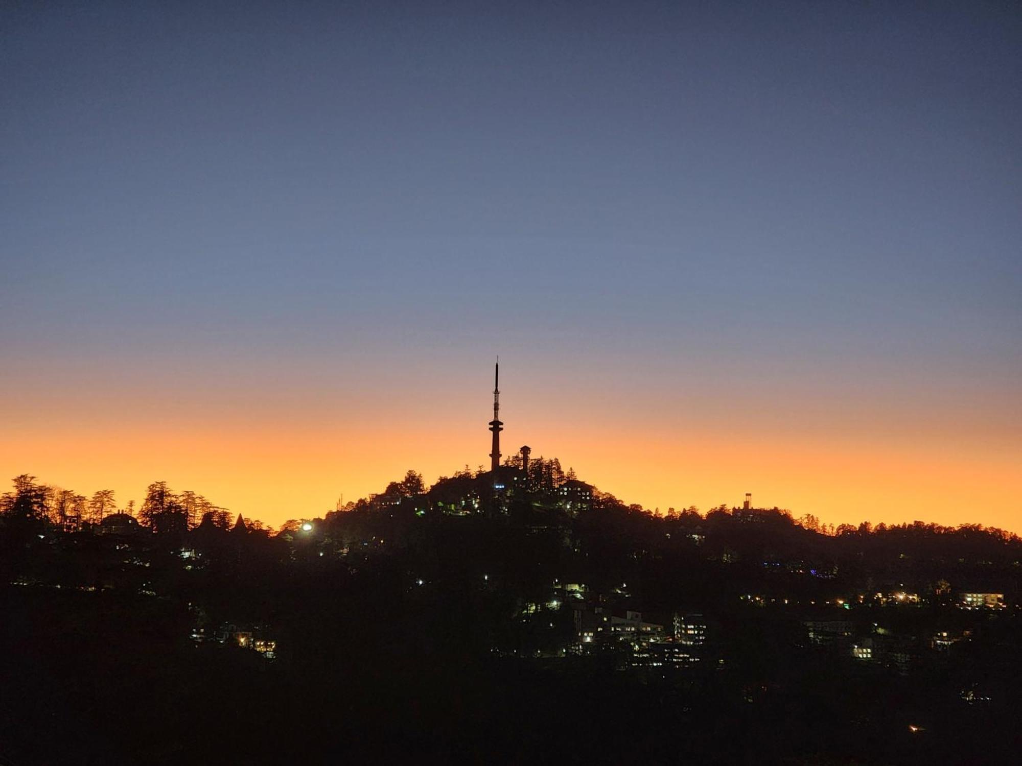 Hotel Pineview Shimla Zewnętrze zdjęcie
